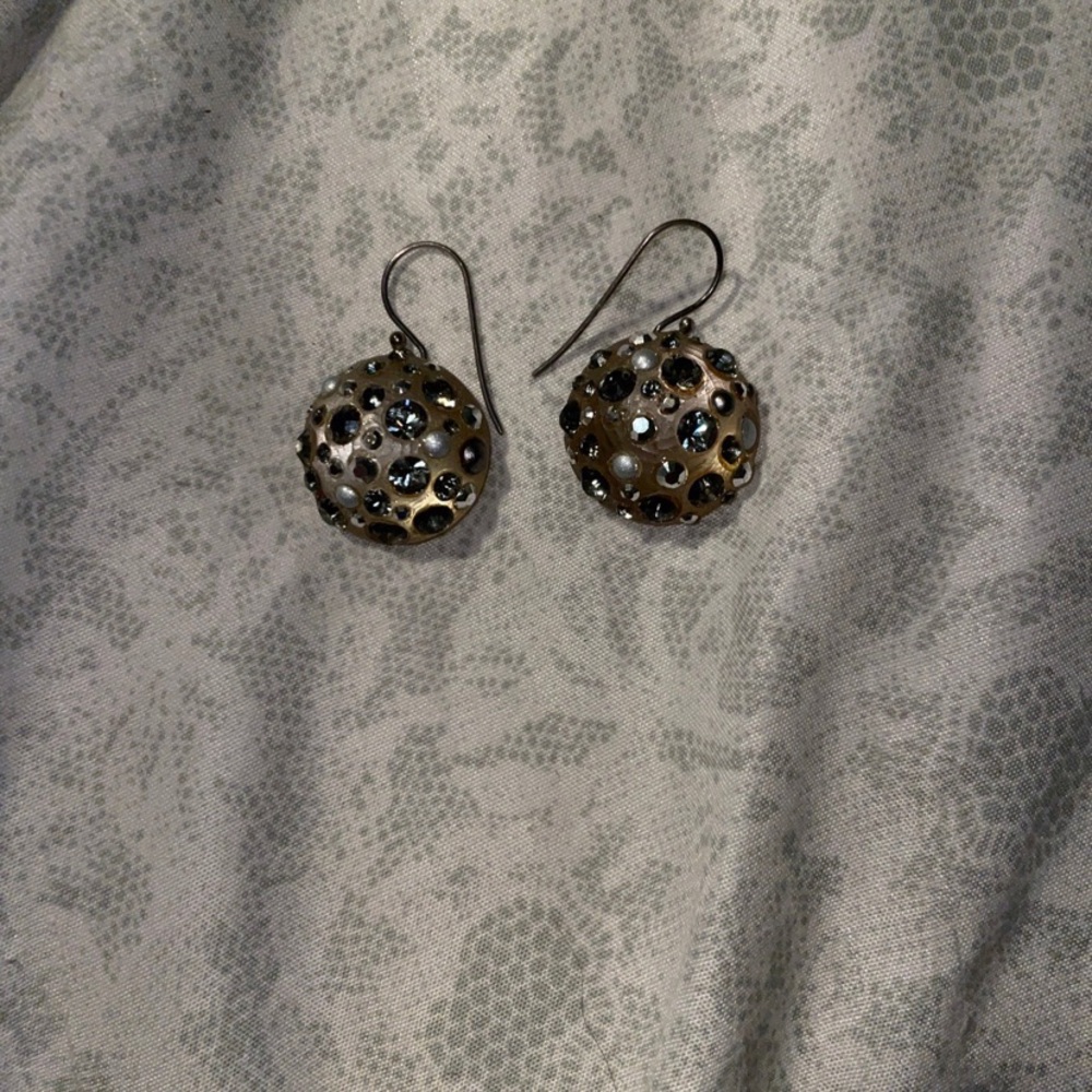 Alexis Bittar Taupe beige Lucite Earrings with crystals. Pre-owned.